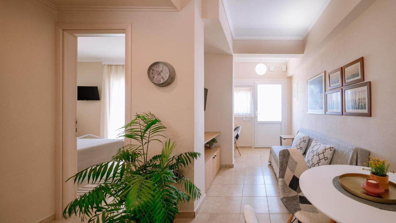 Helianthos Villa - Apartment No3 カヴァラ エクステリア 写真